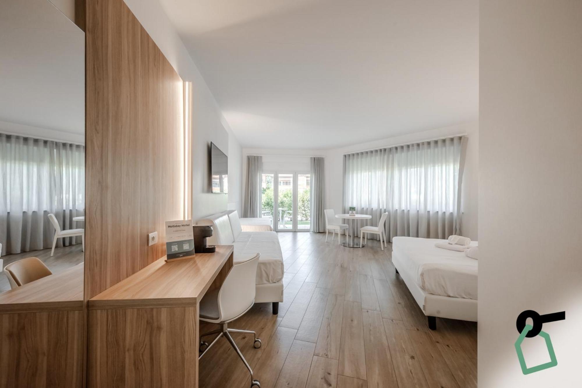 Hotiday Room Collection - Tirrenia Exterior foto