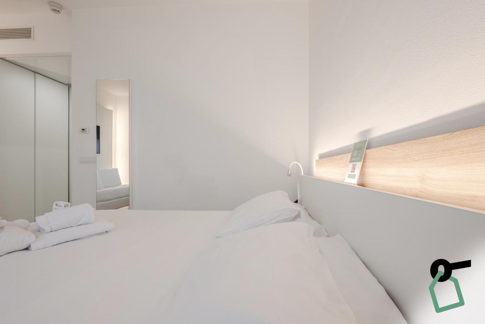Hotiday Room Collection - Tirrenia Exterior foto