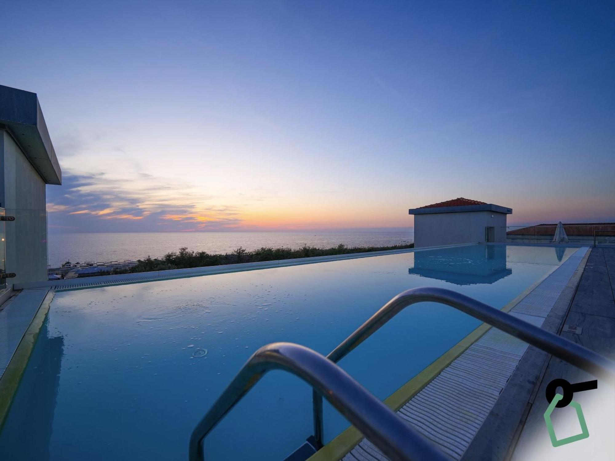 Hotiday Room Collection - Tirrenia Exterior foto