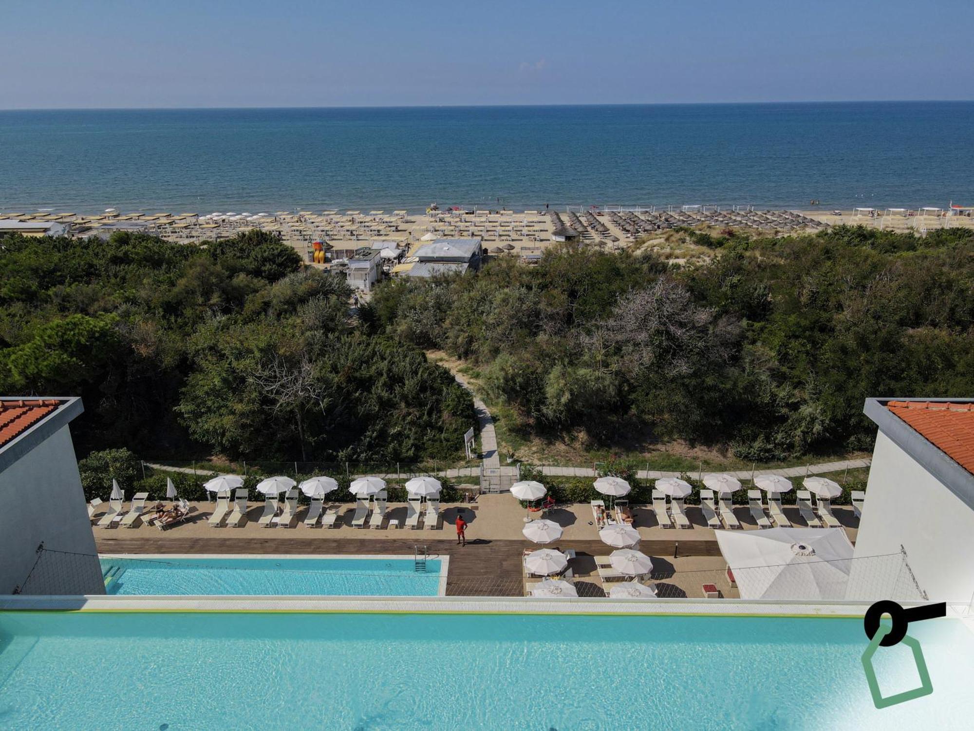 Hotiday Room Collection - Tirrenia Exterior foto
